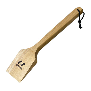 Wooden grill scraper 18 inch made of rubberwood, featuring ergonomic design and Naturolic logo.